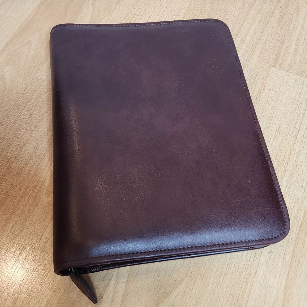 Day Timer Brown‎ Leather Zipper Planner 7 Ring